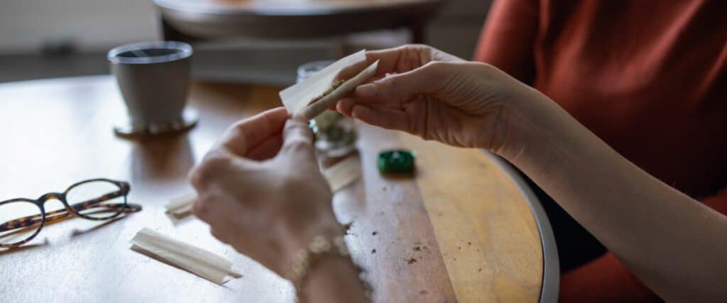 Filling Your Blunt Wraps